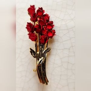 Vintage Bouquet dozen of red roses and gold stem brooch signed DM 97 romantic